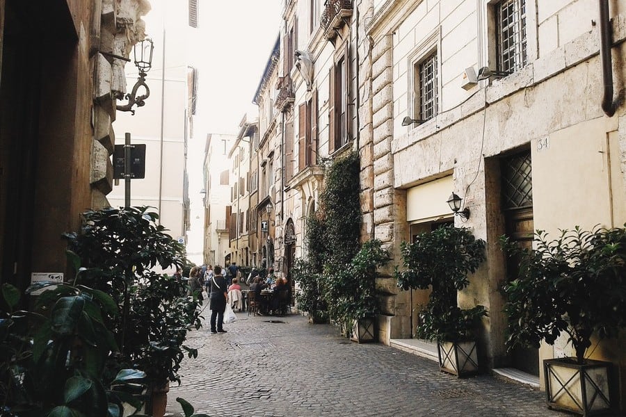 Streets of Rome: Via dei Coronari