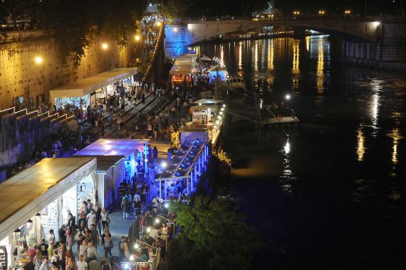 Lungo il Tevere di Roma 2016